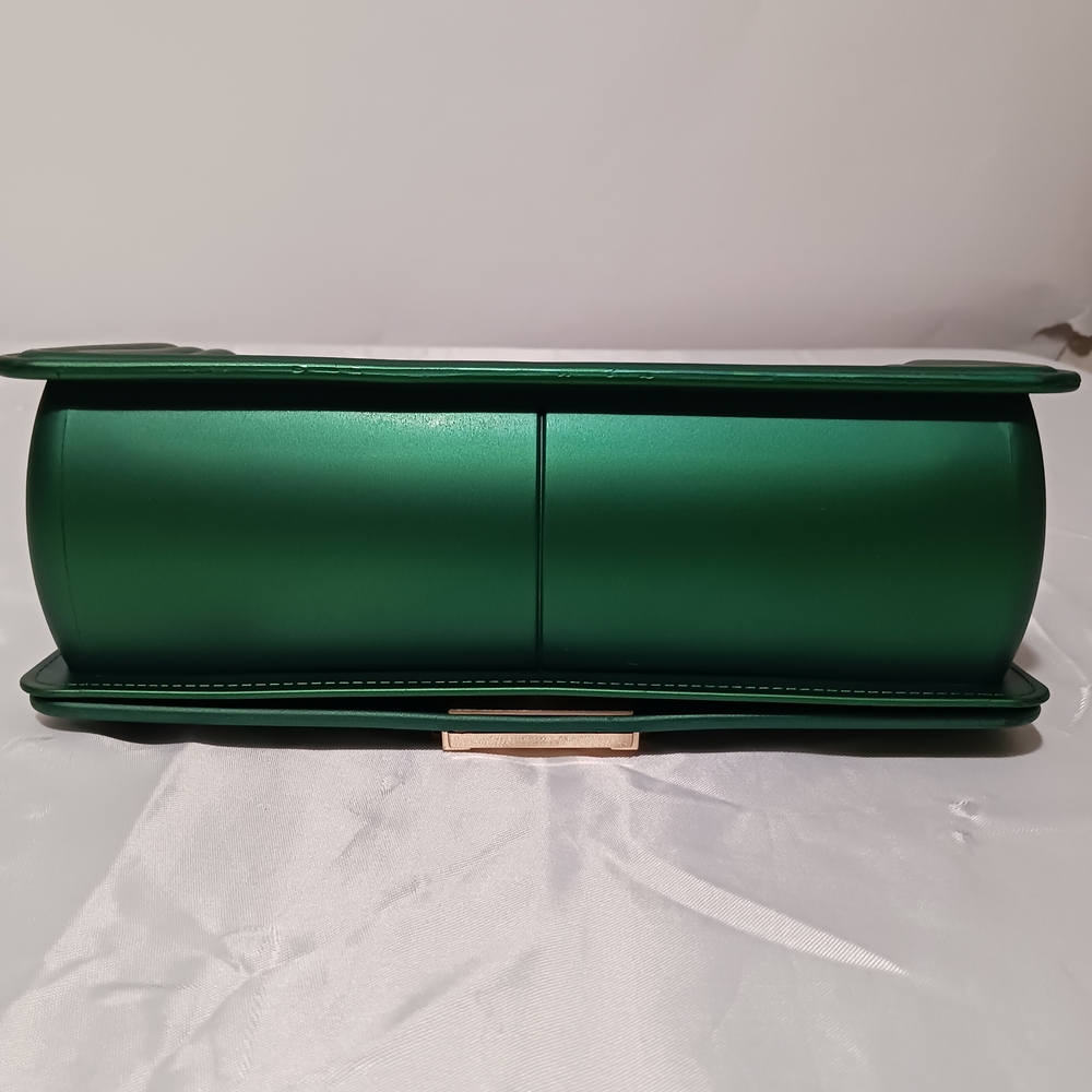 Elegant Emerald Green Quilted Embossed Jelly Shoulder Bag - Picture 6 of 12